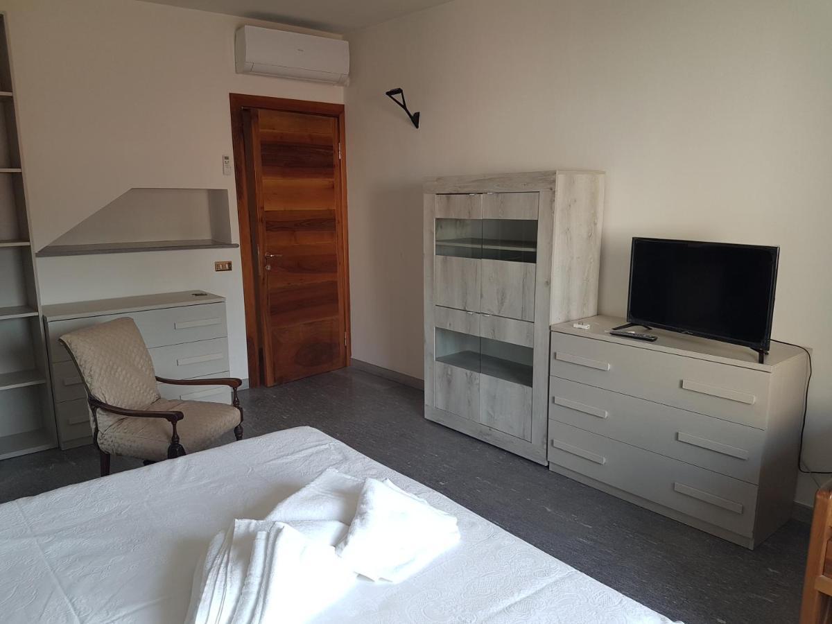 La Beola E Il Noce Hotel มอนซา ภายนอก รูปภาพ